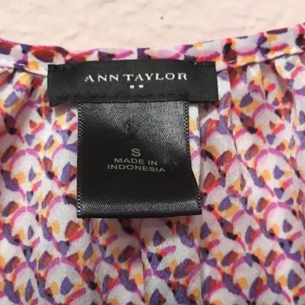 *30off3* NWOT. Ann Taylor blouse with 2 pockets‎ & buttons​ - Image 5