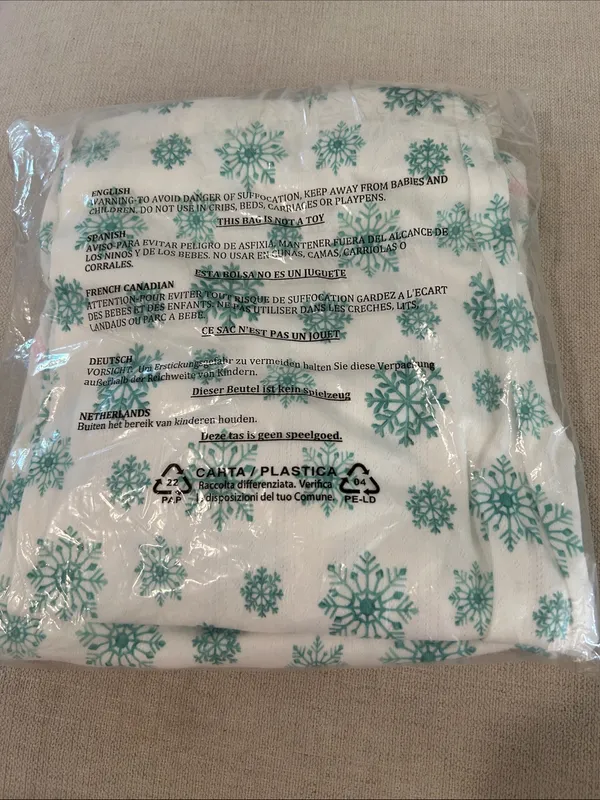 PJ SALVAGE SNOWFLAKE WISHES POINTELLE PANTS SET, size Small, NEW with tags - Image 4