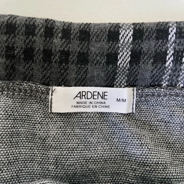 NWT | Ardene women’s plaid zip up miniskirt‎ — medium Black - Image 6