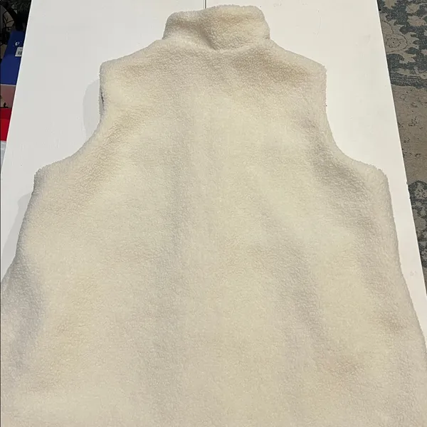 Southern Stitch Sherpa cream and leopard vest. Size L/XL NWT - Image 7