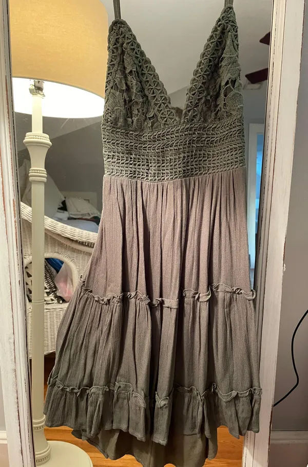 Illa Illa Green Tie-back Dress - Image 4