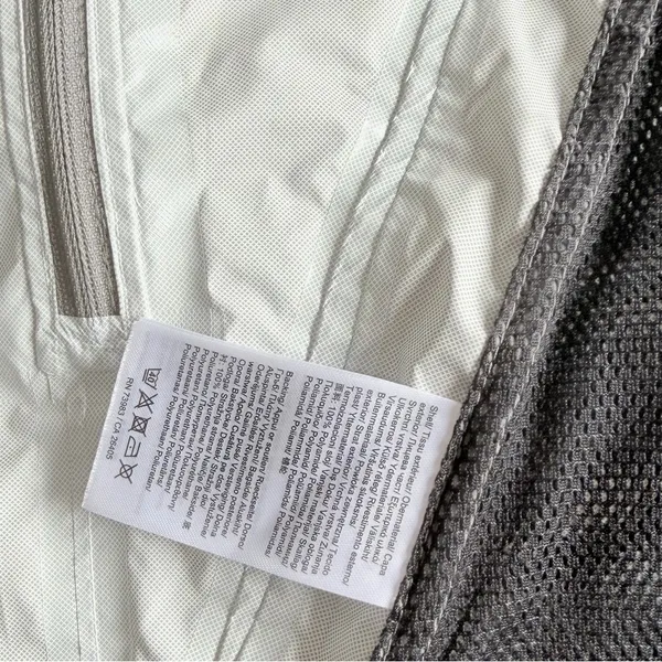 Helly Hansen Gray Hooded Rain Jacket Women’s Small Waterproof Lightweight - Image 10