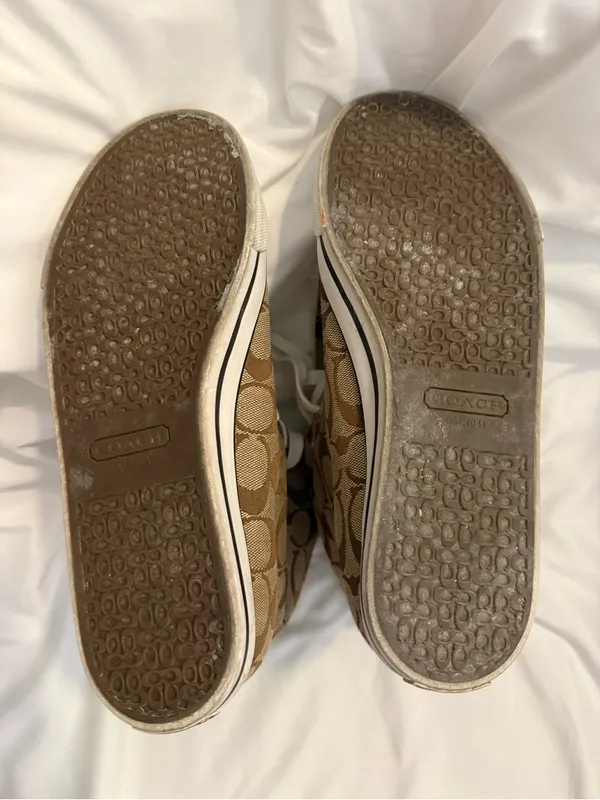 EUC Coach Bonney Shearling Brown and Tan Signature Monogram High Top - Image 7