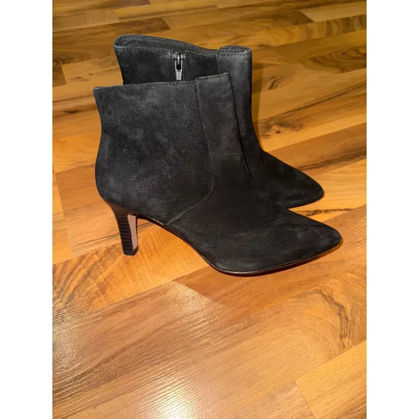 Clarks Ileana petal black Suede Ankle Boots‎ Pointed Toe Heel Booties US 8M work - Image 3