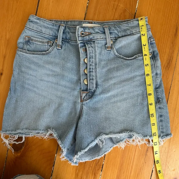 Good American Bombshell Denim Shorts • Light Blue Jean Shorts • Size 2/26 - Image 4