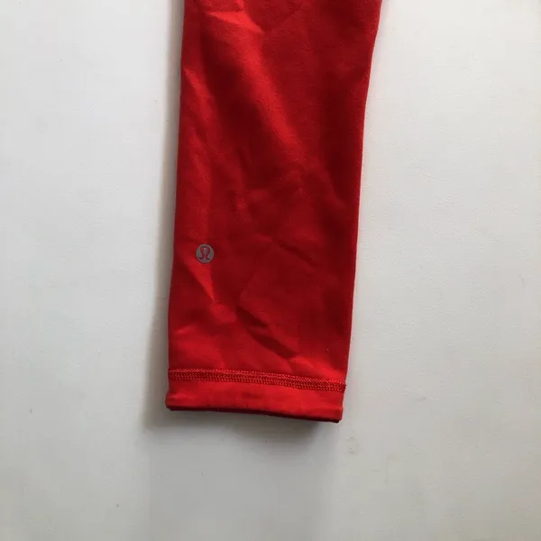 Lululemon Wunder Under Crop III *Reversible Cranberry / Alarming Sz 4 - Image 6