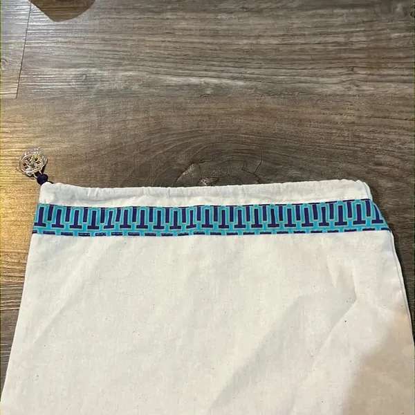 NEW Tory Burch Drawstring Accessories Travel Storage Cotton Beige - Image 4