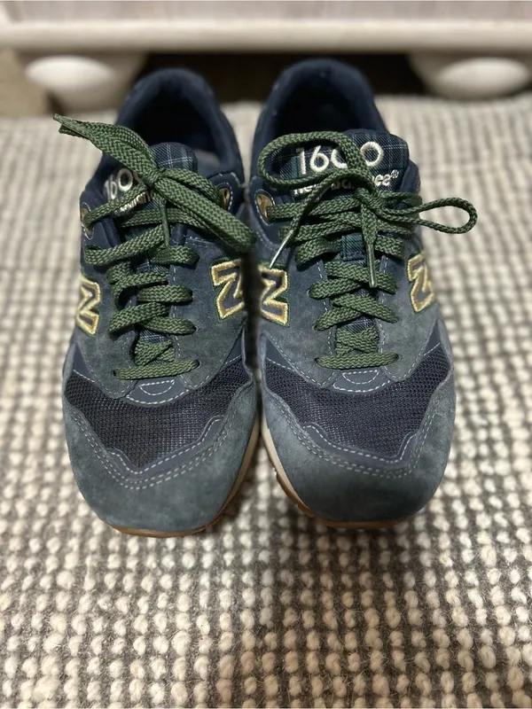 New Balance Women's 1600 'Tartan' Sneakers Size 8 - Image 2