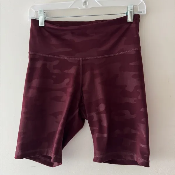 Old Navy Burgundy Camo Print‎ Bike Shorts - Image 2
