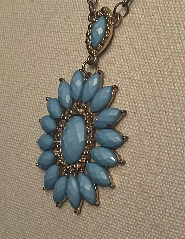 Blue Faceted Flower Statement Necklace - Image 2