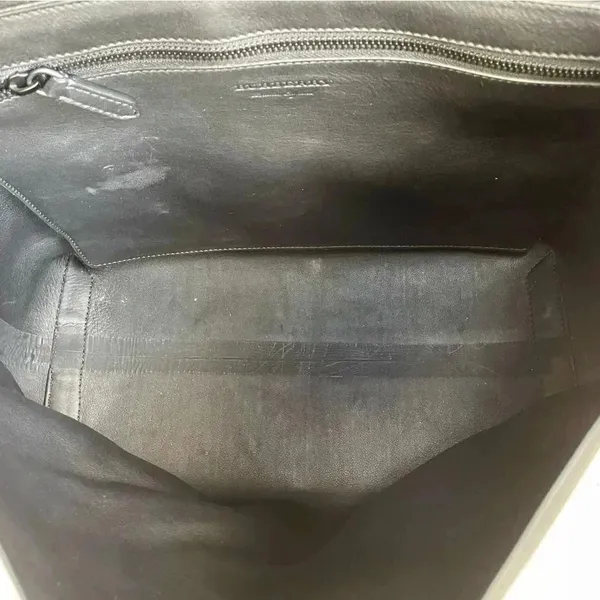 Burberry Messenger Unisex Bag - Image 5