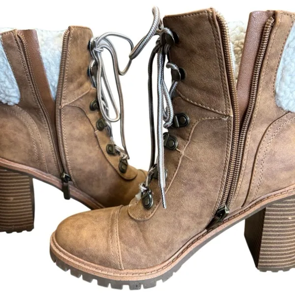 Nine WestUNISE Lace Up Ankle Boots Womens Size 7 Brown Faux Shearling Block Heel - Image 3