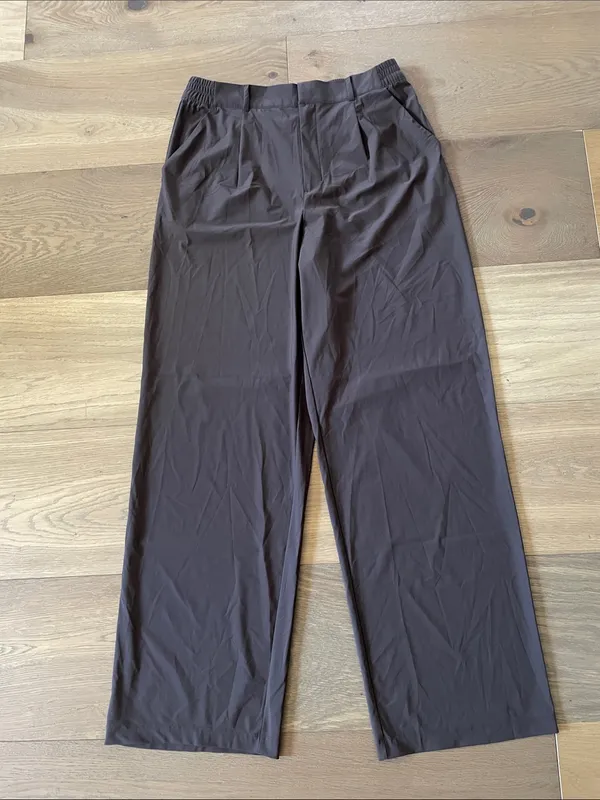 Old Navy SleekTech High Rise Wide Leg Pants Brown Size Medium Tall - Image 9