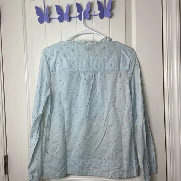 EUC J.Crew women’s pale light‎ blue embroidered ruffle long sleeve blouse small - Image 6