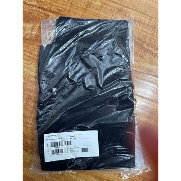 NWT ALO 7/8 High Waist Airbrush Leggings Black Size Medium Brand New - Image 8