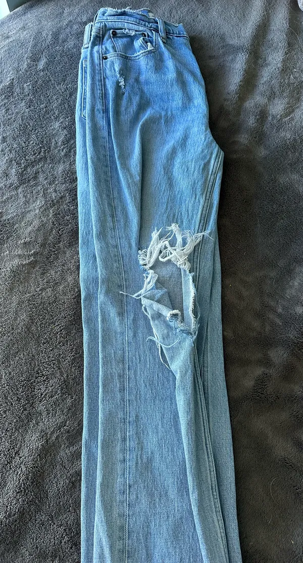 Abercrombie 90s Straight High-Rise Jeans - Image 3