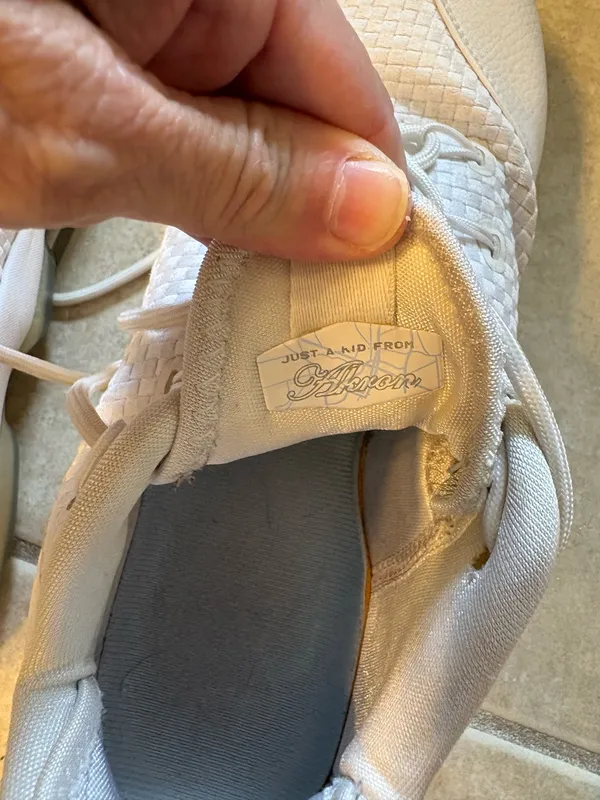 Used women’s Nike ZOOM 8 - Image 5