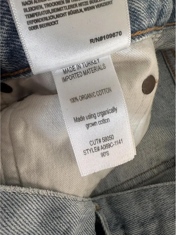 AGOLDE 90's Mid Rise Loose Fit in Captured Wash Distressed Button Fly Women’s 24 - Image 9