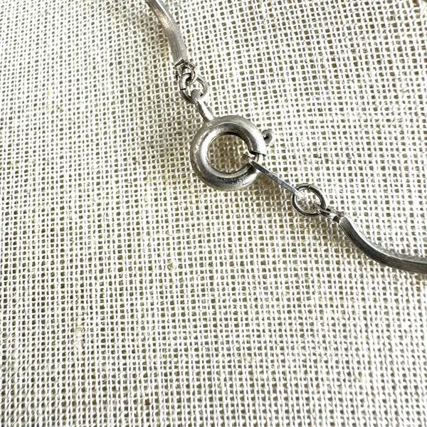 Silver tone hanging star choker necklace - Image 3