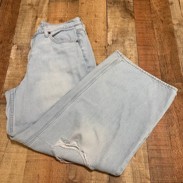 Old Navy Women's Light Denim Mid-Rise Baggy Wide Leg Jeans Sz 10 Busted Skater - Image 2