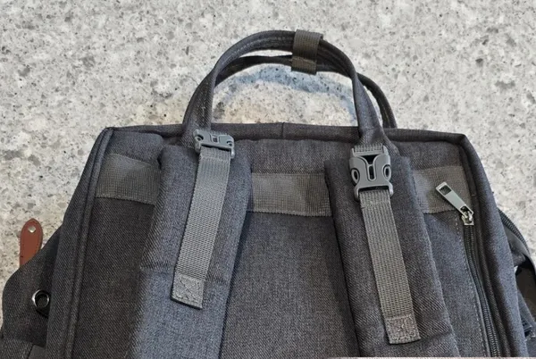 Hobest backpack gray new without tags - Image 4