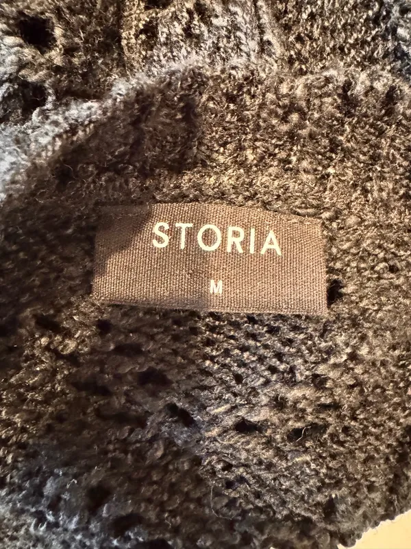 Storia Black Pointelle Open Weave Cropped Sweater M - Image 4
