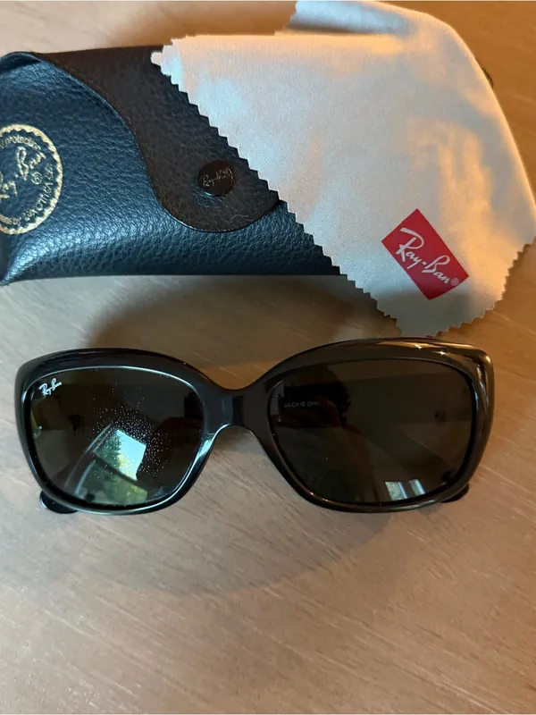 Ray-Ban Jackie Ohh RB4101 601 Women's Black Oversized Cat Eye Sunglasses - Image 8
