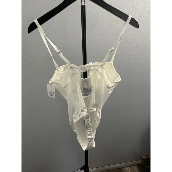 Ivory Underwire Bodysuit/Teddy Adjustable Straps Sheer Size small Auden - Image 2