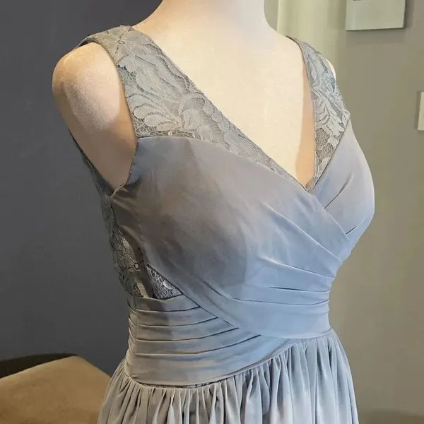 Women’s Full Length V-Neck Chiffon Bridesmaid Party Dress Size 2 NWT - Image 3