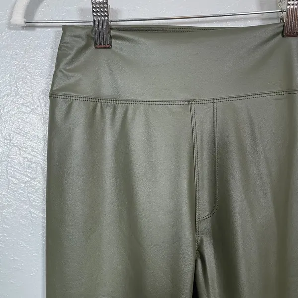 Offline by Aerie Women M Olive Green Faux Leather Leggings High Rise Athleisure - Image 4