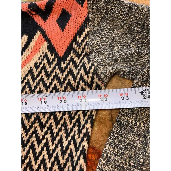 Urban Outfitters Ecote Intarsia Pullover Sweater womens M Geo Aztec Tribal Print - Image 7