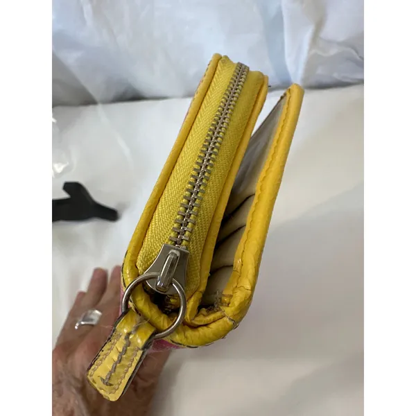 Coach Signature Pink Heritage White Yellow Stripe Accordion Wallet EUC - Image 3