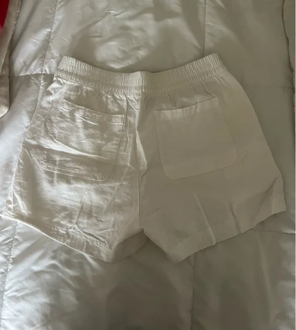 Old Navy Linen Shorts - Image 2