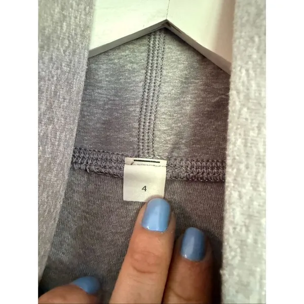 Lululemon ready to Rulu grey cowl crop pullover size 4 - Image 4