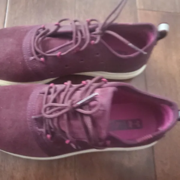 Under Armor charged 24/7 running jogging shoes size 8.5 women's burgundy - Image 2