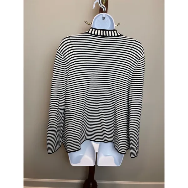 Talbots Size M Open‑Knit Blazer White With Black Stripes Button Detail - Image 4