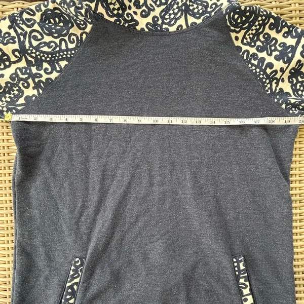 Burton Floral Funnel‎ Neck Sweatshirt medium winter snowboard ski layered - Image 9