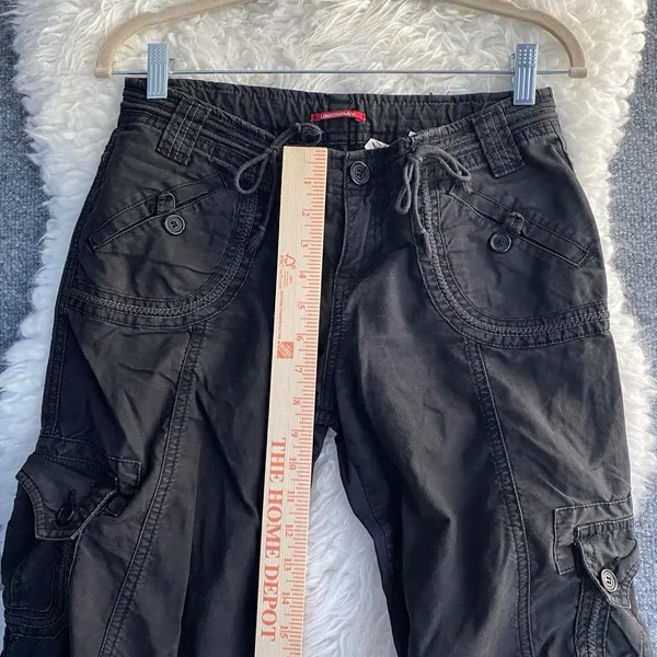 Union Bay Black Cargo Pants Adjustable Drawstrings Y2k Gorpcore Dark Academia - Image 4