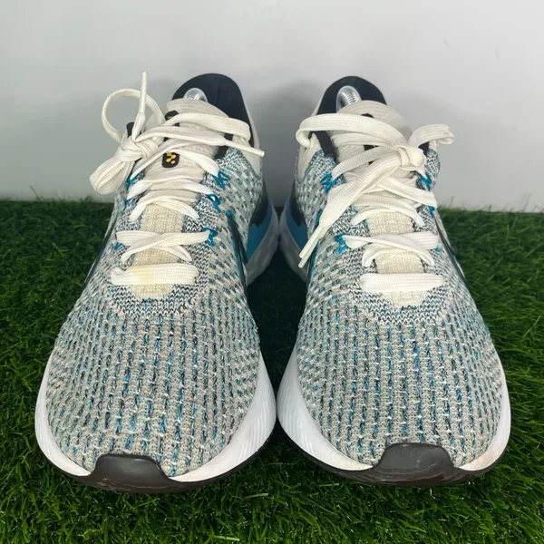 Nike React Infinity Run Sneaker Men size 9 - Image 2