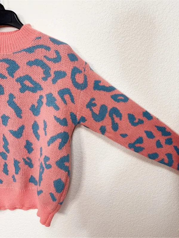 Coral Pink Blue Leopard Print Knit Crewneck Pullover Statement Sweater Size L - Image 4