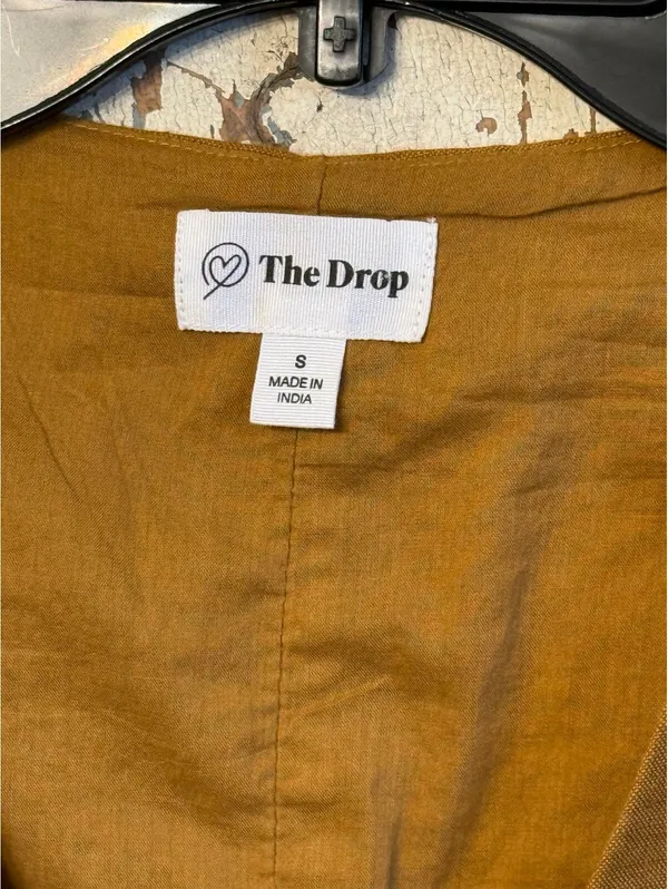 The Drop Women's Linen blend vest Camel Color size small - Image 3