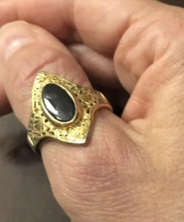 Vintage 18KGP VARGAS Black Center Ring Size 10 - Image 7