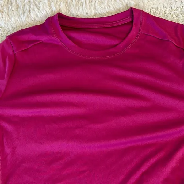 CRZ Yoga Rash Guard long sleeve Ted shirt, Color is Magenta Purple, Small, NWT - Image 3