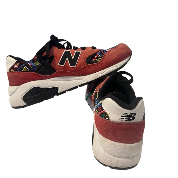 New Balance 580 Elite Women's Size 7 Considered Chaos Aztec‎ Red School Preppy - Image 4