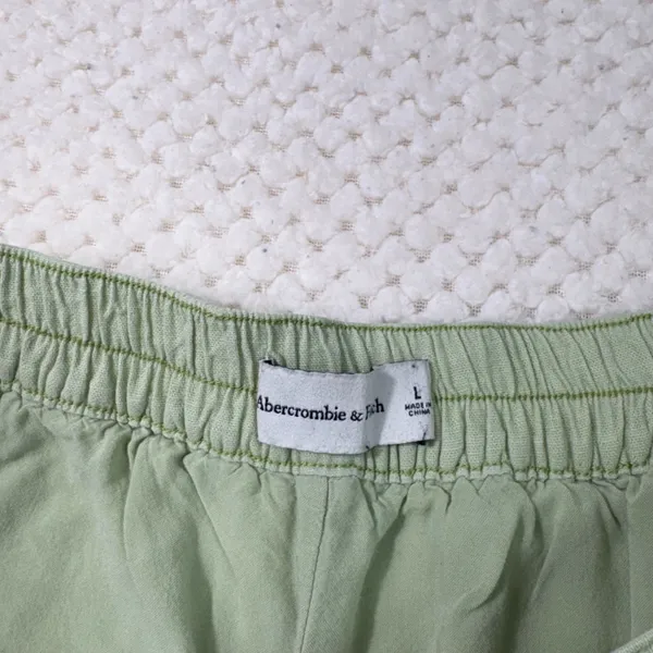 Abercrombie & Fitch Light Mint Green Linen Blend Breathable Casual Shorts Large - Image 3