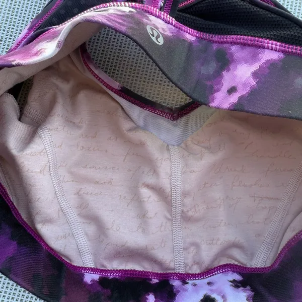 LULULEMON Women's Purple Sports Bra SIZE 8 - Image 5