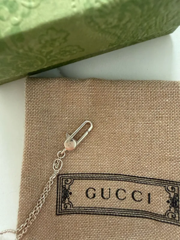 Gucci Heart Bracelet - Image 3