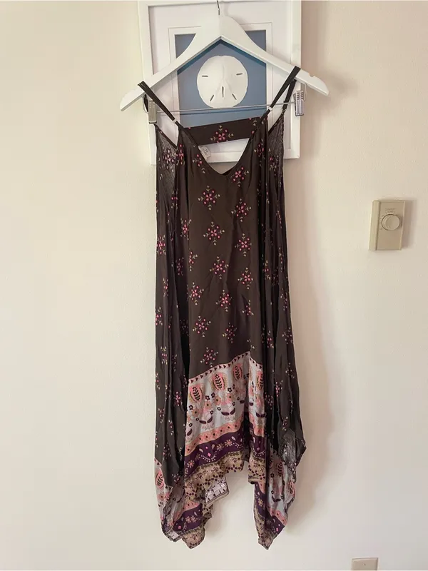 Natural Life Shark Bite Handkerchief Midi Mini Dress Size Medium - Image 3