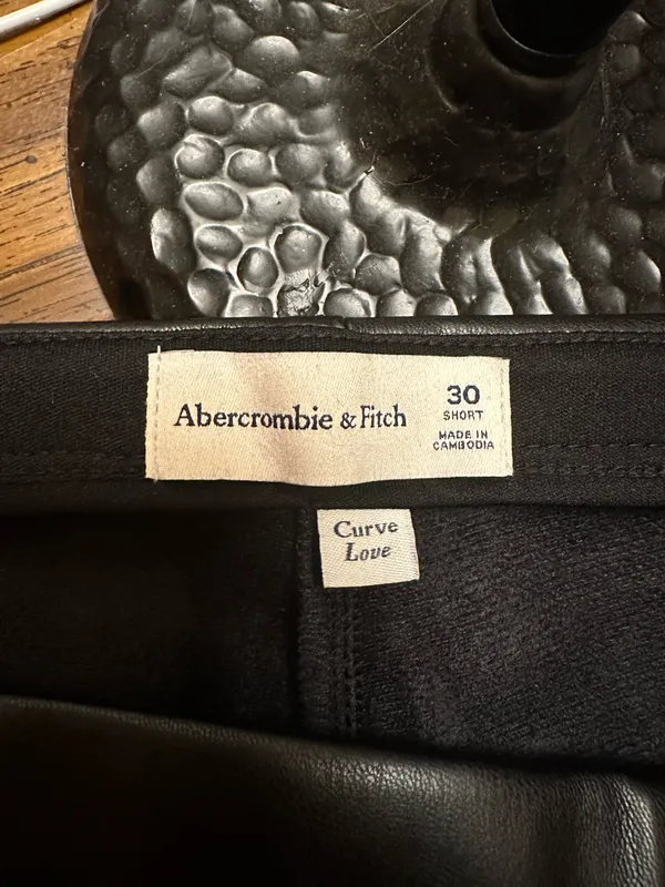 Abercrombie and Fitch Pants - Image 5
