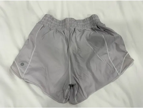 Lululemon Hotty Hot Shorts 4” - Image 3